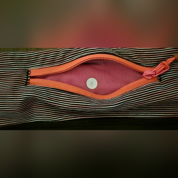 Lululemon Run: Shorty Short Deep Coal / Wee Are From Space Deep Coal - Picture 9 of 9